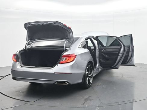 Used 2018 Honda Accord Sport image 50