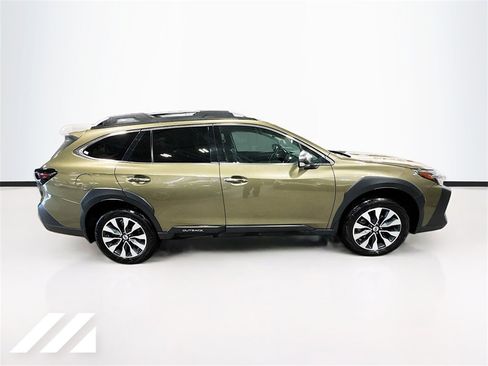 Used 2023 Subaru Outback Touring image 4