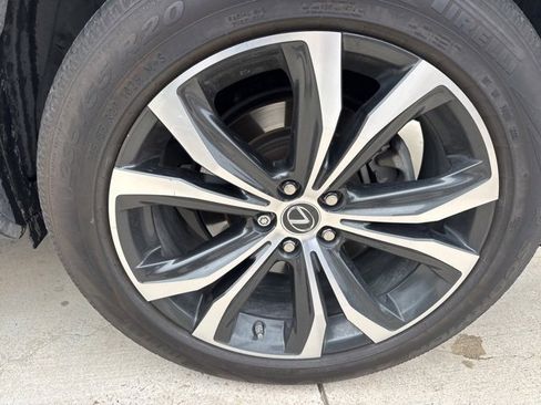 Used 2019 Lexus RX 450h AWD image 9