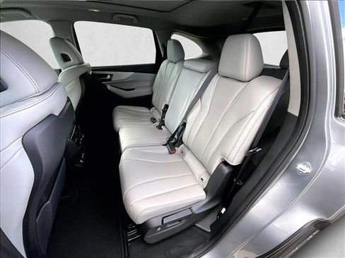Used 2023 Acura MDX SH-AWD w/ Technology Package image 28
