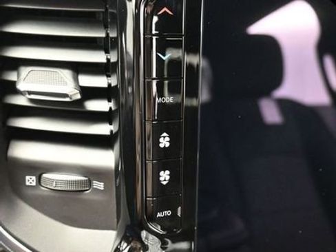 Used 2025 RAM 2500 Big Horn image 25