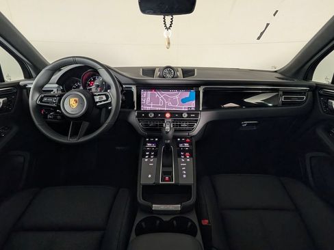 New 2026 Porsche Macan AWD/4WD image 20