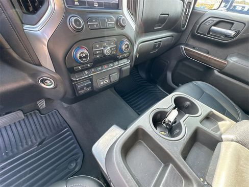 Used 2021 Chevrolet Silverado 1500 LT w/ All Star Edition Plus image 31