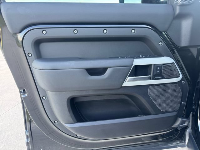 Used 2024 Land Rover Defender 110 S AWD/4WD image 4
