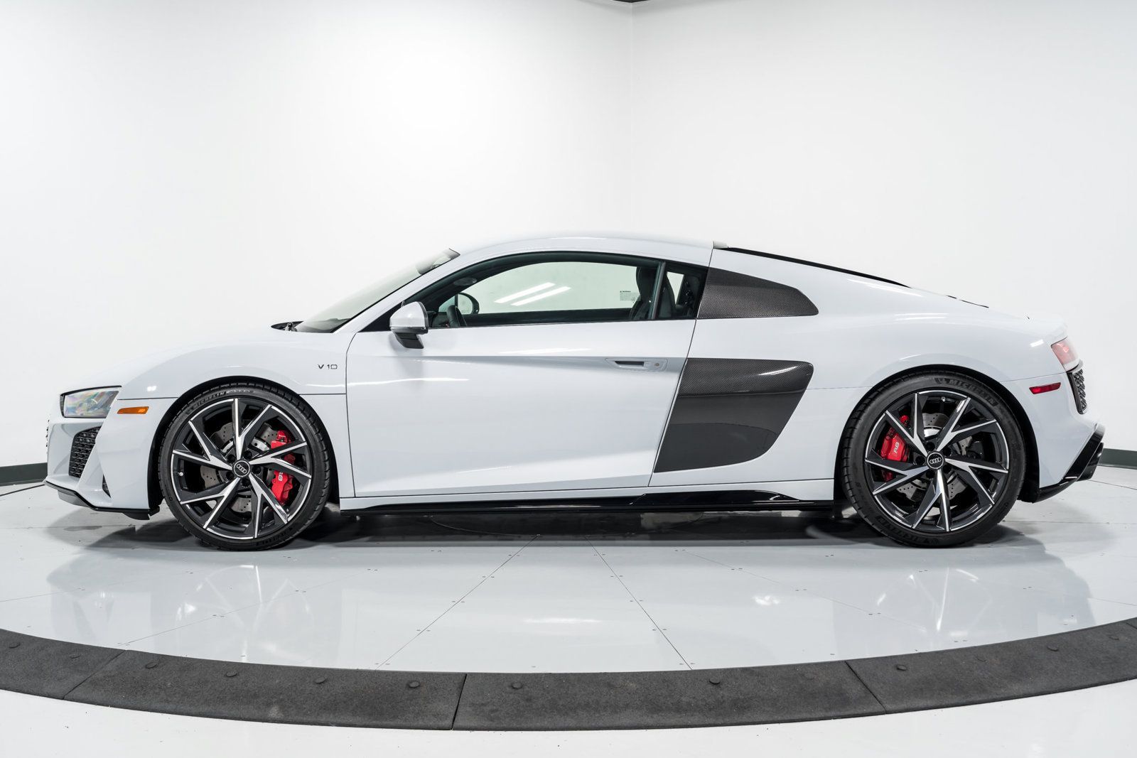 Used 2023 Audi R8 V10 performance RWD image 6