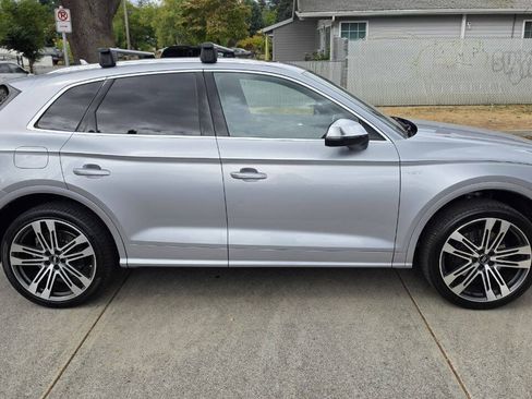 Used 2018 Audi SQ5 Premium Plus w/ Navigation Package AWD/4WD image 4