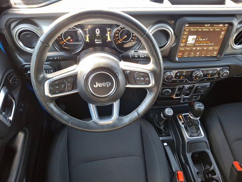 Certified 2022 Jeep Wrangler Unlimited Sahara w/ LED Lighting Group image 11