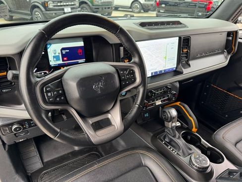 Certified 2023 Ford Bronco Badlands image 3