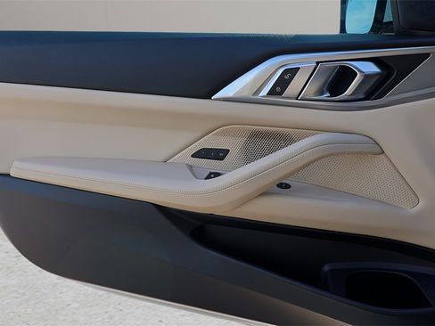 Used 2021 BMW 430i Convertible image 17