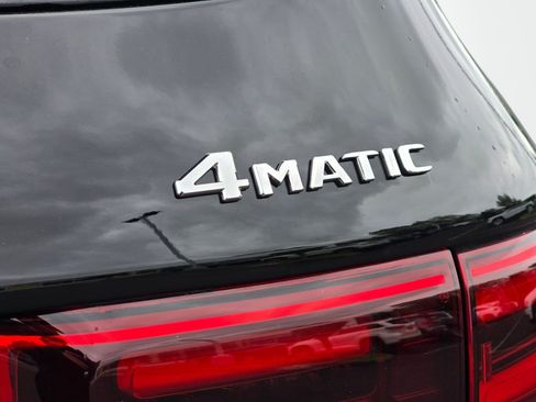 New 2026 Mercedes-Benz GLB 250 4MATIC image 35