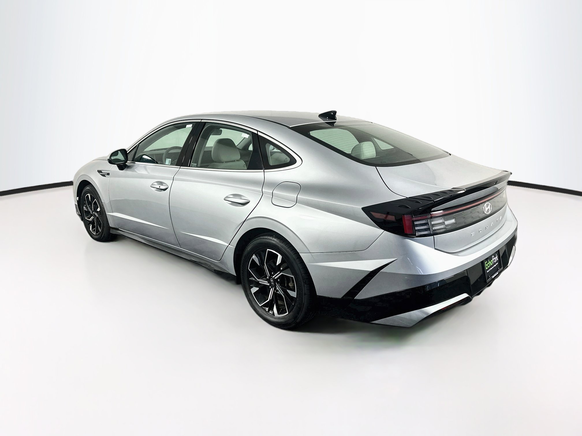 Used 2025 Hyundai Sonata SEL FWD image 5