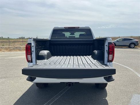 New 2026 GMC Sierra 1500 Elevation w/ LPO, Elevation Black Package image 29