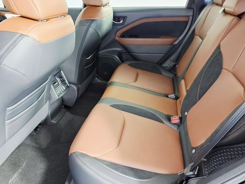 New 2026 Subaru Forester Touring AWD/4WD image 5