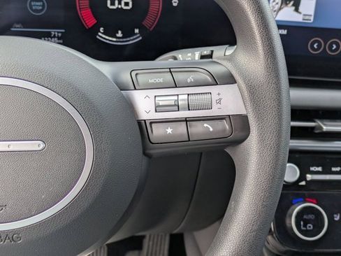 Used 2025 Hyundai Santa Cruz SEL image 14