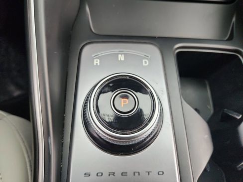 Used 2023 Kia Sorento EX image 23