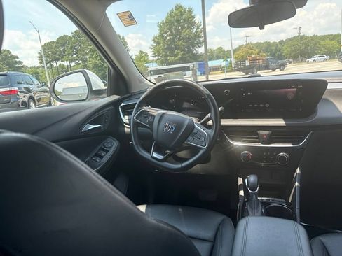 Used 2024 Buick Encore GX Sport Touring AWD/4WD image 9