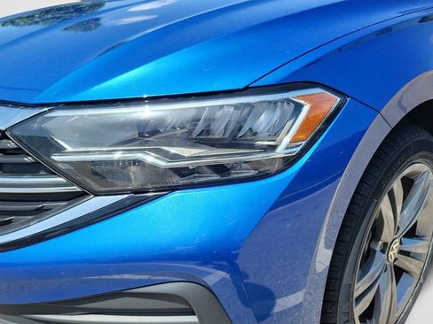 Used 2022 Volkswagen Jetta SE FWD image 6