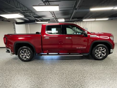 Used 2022 GMC Sierra 1500 SLT w/ SLT Premium Plus Package AWD/4WD image 6