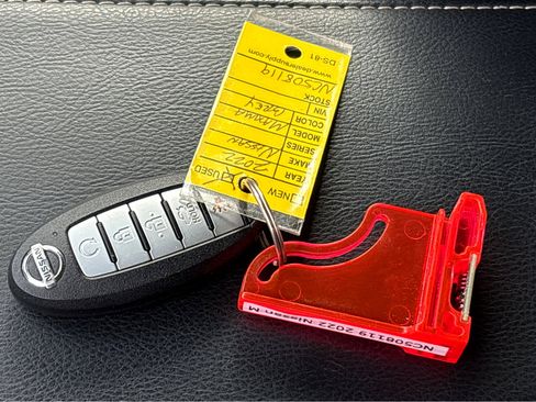 Used 2022 Nissan Maxima SV w/ Floor Mat Group image 28