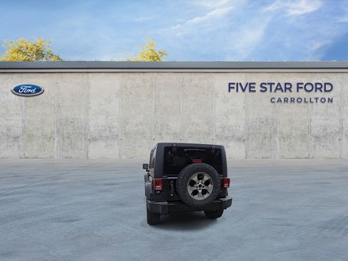 Used 2018 Jeep Wrangler Unlimited Sahara image 7