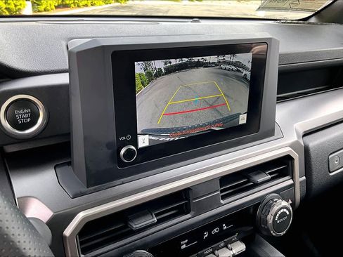 Used 2025 Toyota 4Runner SR5 image 25