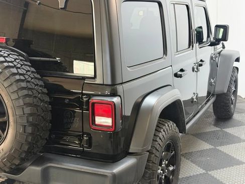 Used 2021 Jeep Wrangler Unlimited Sport AWD/4WD image 12