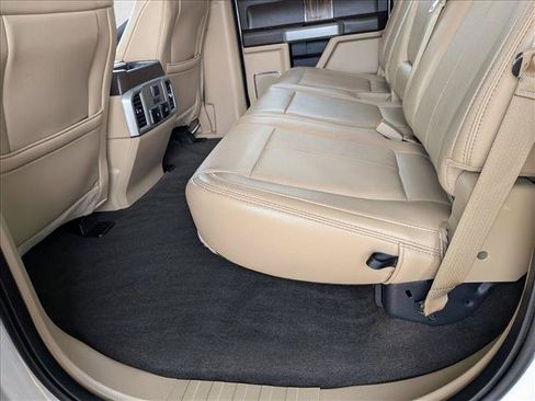 Used 2019 Ford F150 Lariat w/ Equipment Group 502A Luxury AWD/4WD image 17
