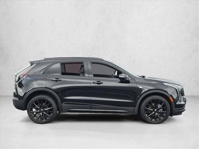 Used 2023 Cadillac XT4 Sport w/ LPO, Onyx Lite Package FWD image 4