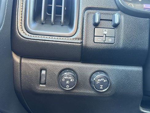 Certified 2021 GMC Canyon AT4 w/ Driver Alert Package image 18