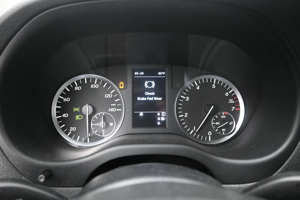 Used 2016 Mercedes-Benz Metris Passenger image 23