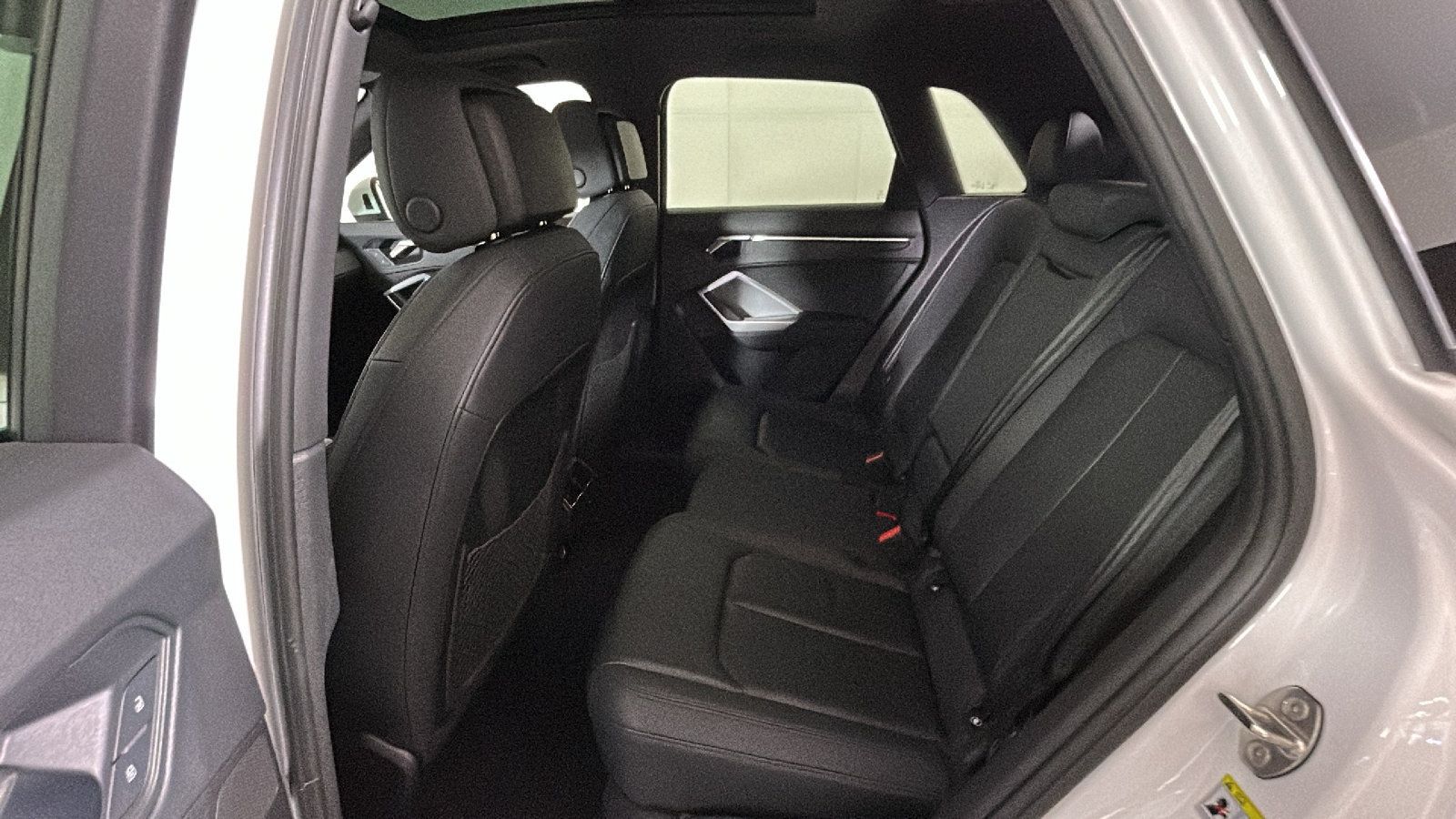Used 2025 Audi Q3 2.0T Premium AWD/4WD image 27