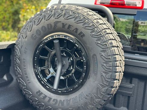 New 2026 GMC Canyon AT4X w/ AT4X AEV Edition image 15