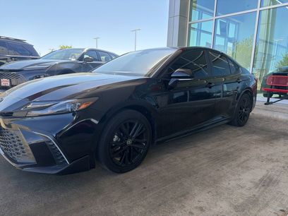 Used 2025 Toyota Camry SE w/ Convenience Package