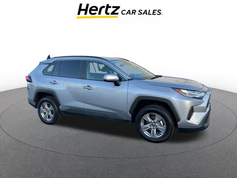 Used 2025 Toyota RAV4 XLE image 1