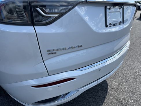 Certified 2023 Buick Enclave Avenir w/ Avenir Technology Package AWD/4WD image 5
