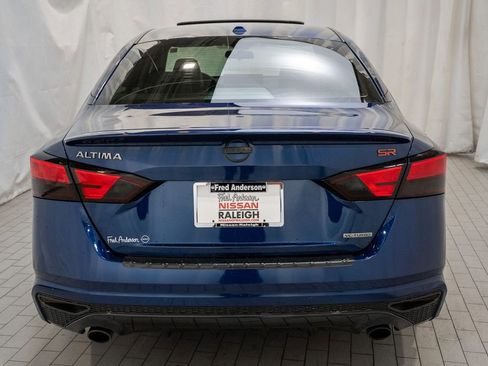 Certified 2023 Nissan Altima 2.0 SR image 4