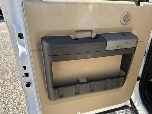 Used 2014 Ford F250 Lariat w/ Lariat Ultimate Package image 11