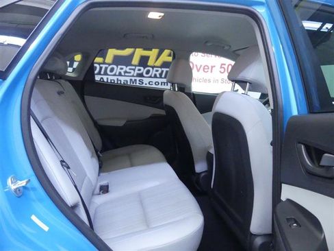 Used 2022 Hyundai Kona SEL FWD image 21