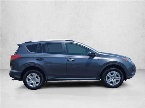 Used 2014 Toyota RAV4 LE FWD image 4