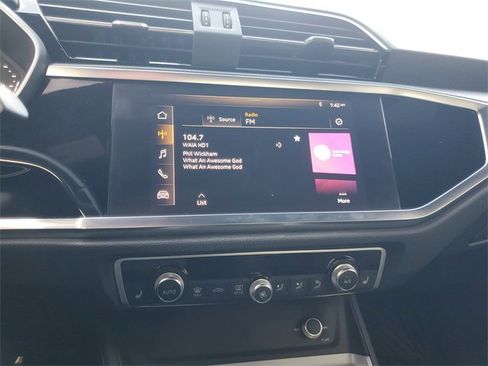 Used 2021 Audi Q3 2.0T Premium image 21