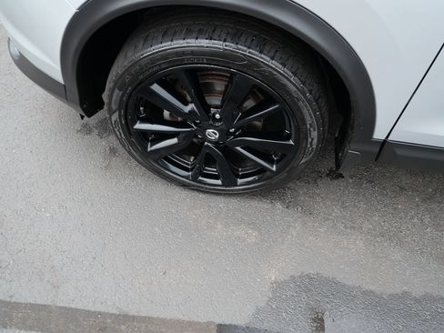 Used 2018 Nissan Rogue Sport SL w/ SL Premium Package AWD/4WD image 35