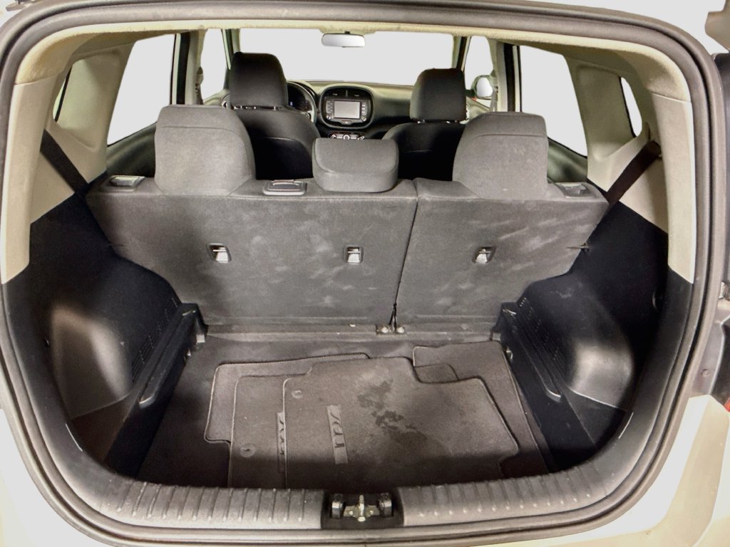 Used 2021 Kia Soul LX FWD image 26