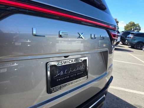 Used 2023 Lexus LX 600 F Sport w/ Accessory Package (Z1) image 16