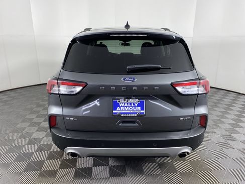 Used 2022 Ford Escape SEL image 8
