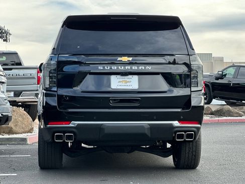 New 2026 Chevrolet Suburban High Country image 5