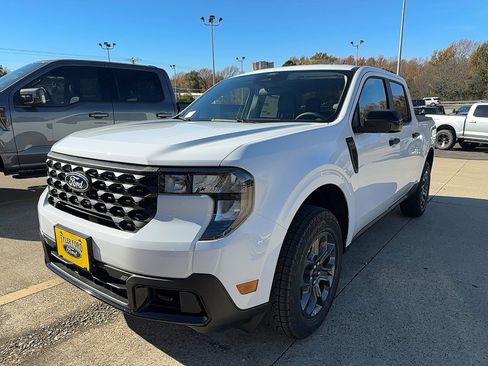 New 2026 Ford Maverick XLT w/ XLT Luxury Package image 4
