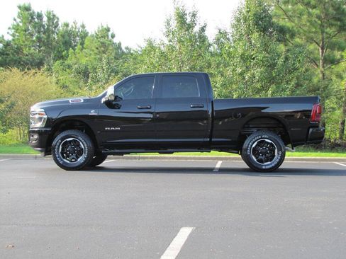 Used 2026 RAM 2500 Laramie AWD/4WD image 5