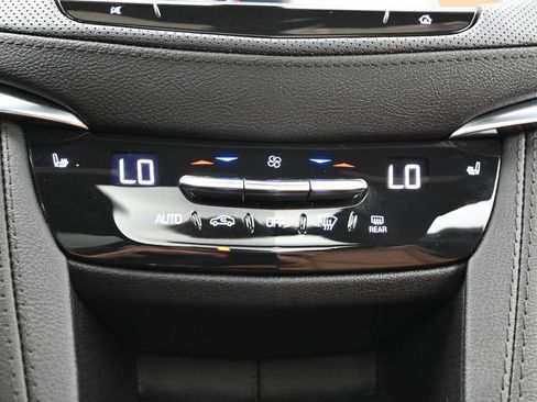 Certified 2023 Cadillac XT5 Premium Luxury AWD/4WD image 21