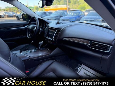Used 2019 Maserati Levante S GranLusso AWD/4WD image 24