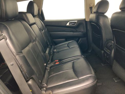 Used 2018 Nissan Pathfinder SL w/ Midnight Edition Package AWD/4WD image 19